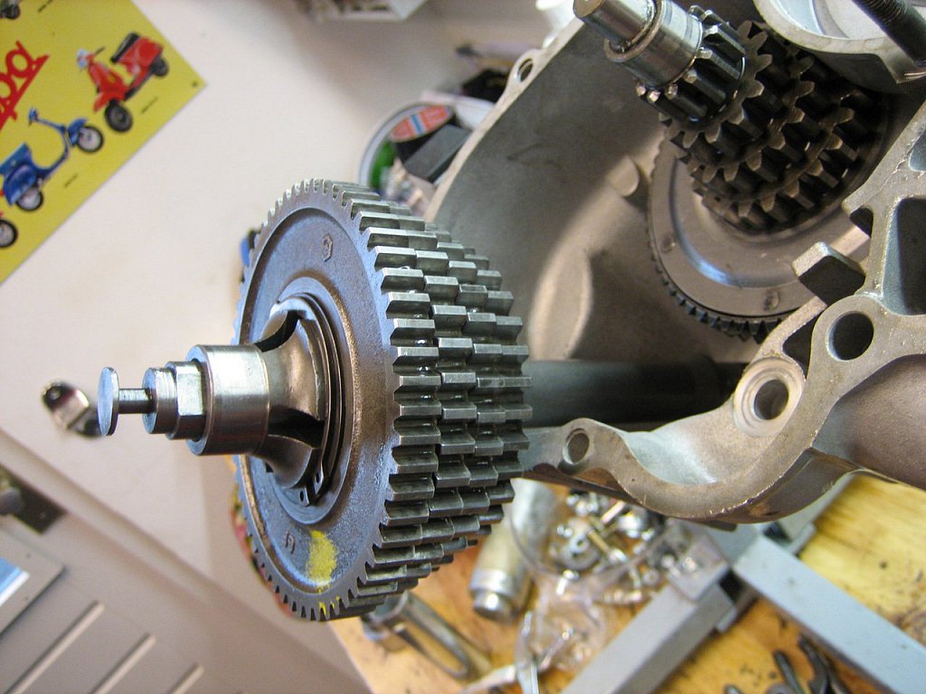 Vespresso-P200-85-Motorblok-Opbouw-045.jpg