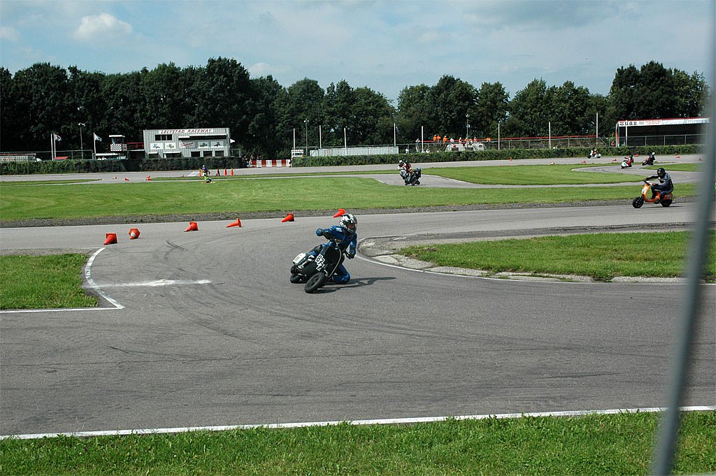 DSC-1641a.jpg