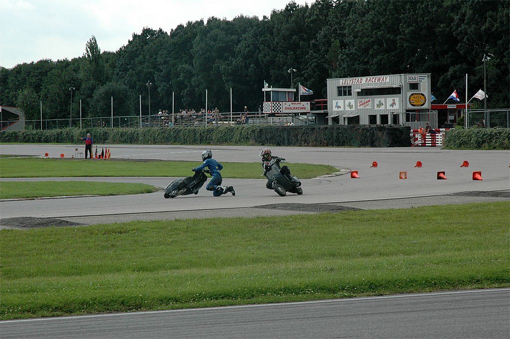 DSC-1669a.jpg