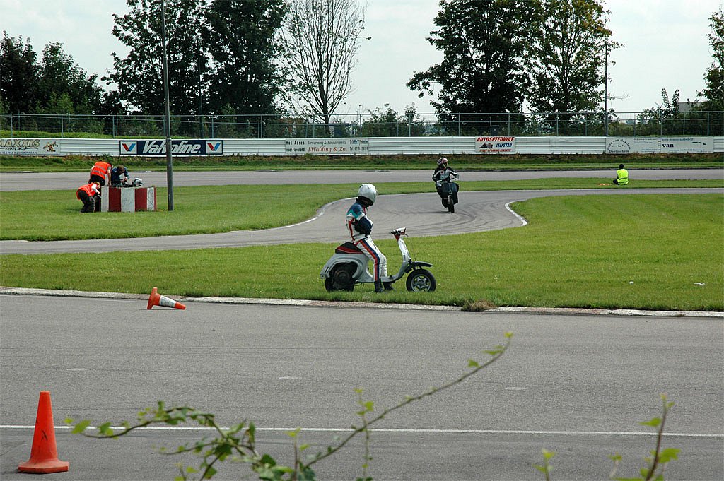 DSC-1672a.jpg